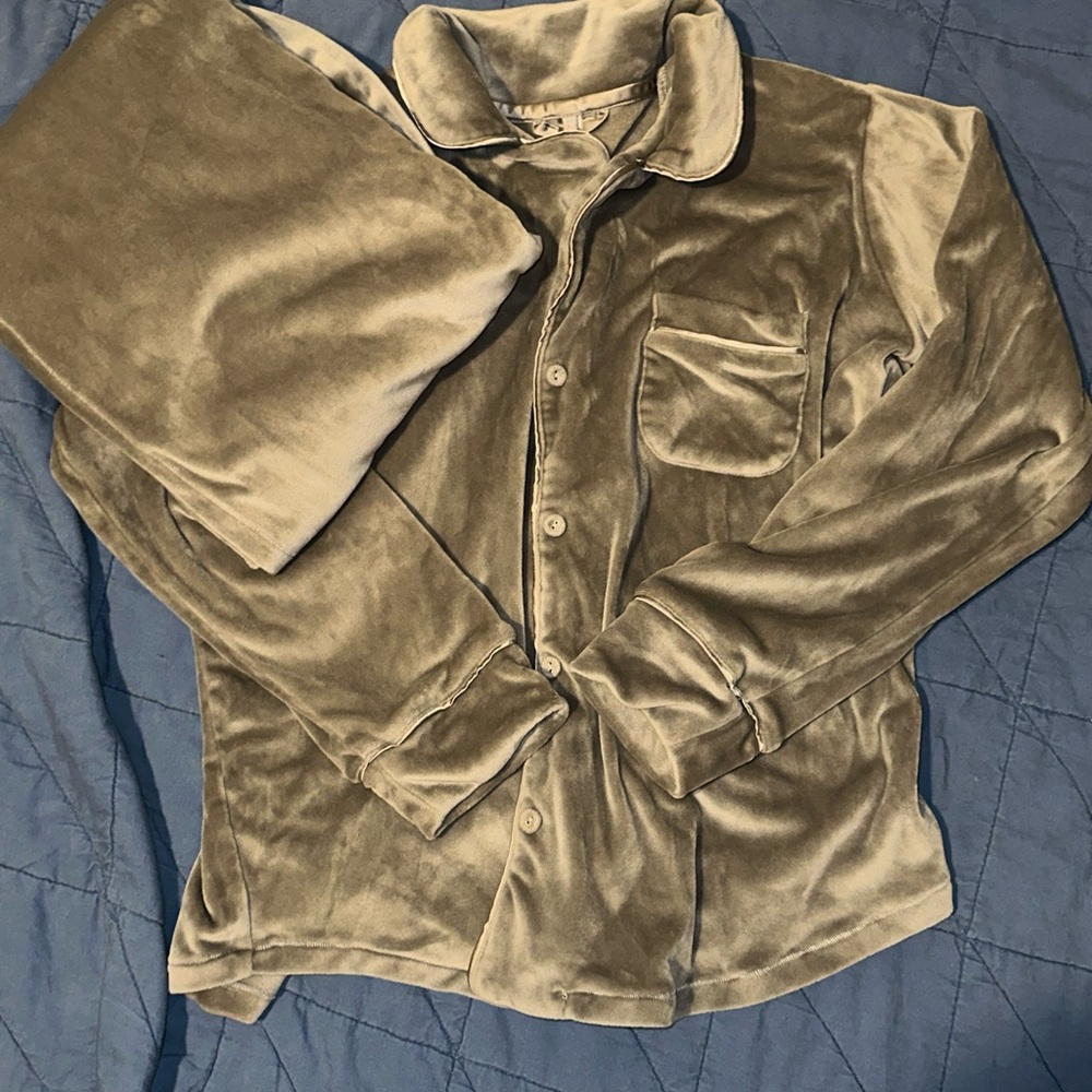 Skims Velour Pajama Set in Grey